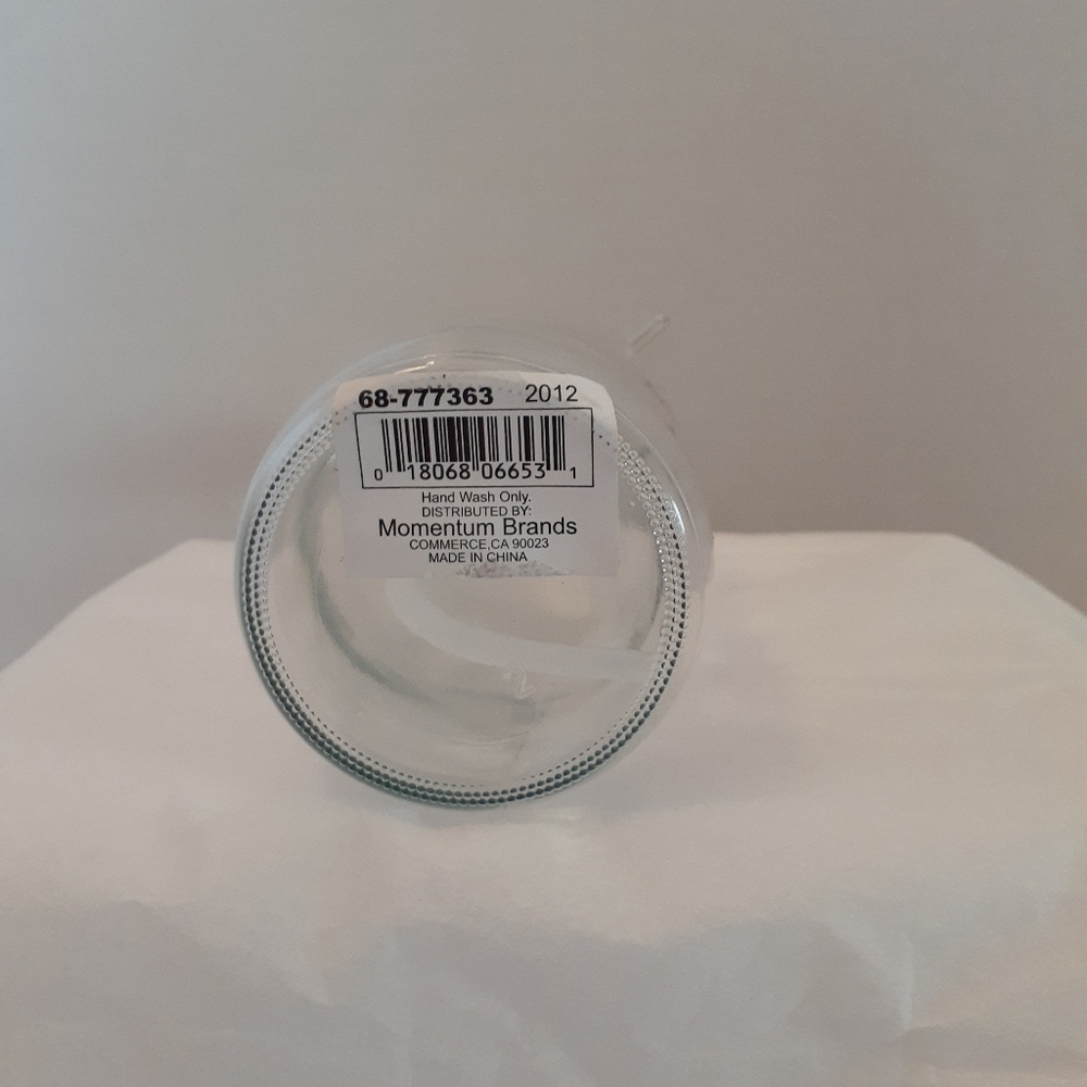 🎉S-HP🎉 ✂️*NWT* Glass Soap Dispenser - Picture 2 of 2